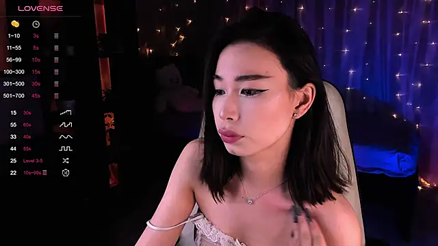 sensualily online show from December 16, 2024, 5:54 pm