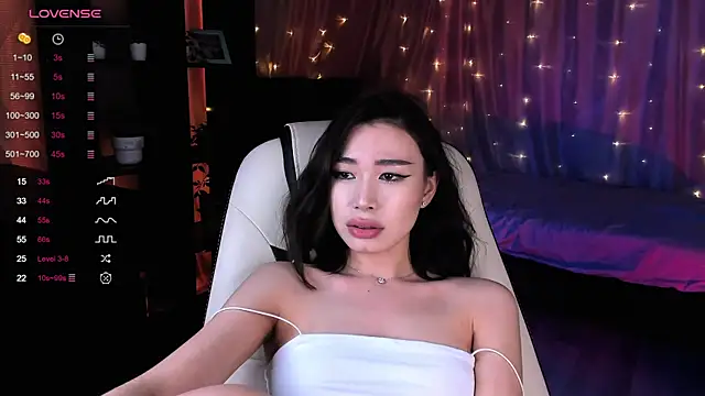 sensualily online show from December 27, 2024, 12:39 am