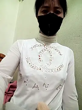 Snapshot of YunLem chatting on February 13, 2025, 12:43 pm YunLem online show from February 13, 2025, 12:43 pm