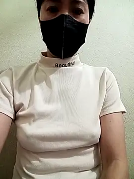 Snapshot of YunLem chatting on February 17, 2025, 11:44 am YunLem online show from February 17, 2025, 11:44 am