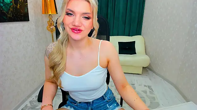 SelenaeMoore online show from February 9, 2025, 12:17 am