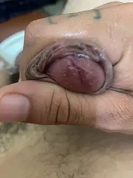 Snapshot of RDbruto chatting on October 27, 2025, 9:57 am RDbruto online show from October 27, 2025, 9:57 am