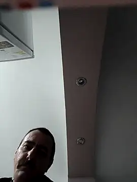 Snapshot of Maryo0001 chatting on February 22, 2025, 11:35 pm Maryo0001 online show from February 22, 2025, 11:35 pm