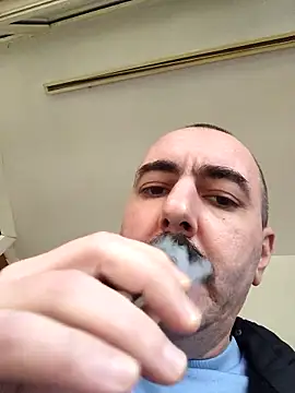 Maryo0001 online show from November 8, 2025, 1:44 pm