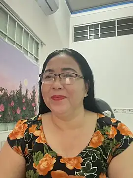 Snapshot of NDith chatting on March 2, 2025, 12:32 pm NDith online show from March 2, 2025, 12:32 pm