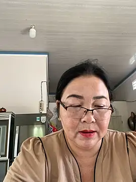 Snapshot of NDith chatting on March 3, 2025, 3:52 am NDith online show from March 3, 2025, 3:52 am