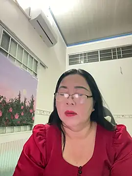 Snapshot of NDith chatting on March 3, 2025, 9:05 pm NDith online show from March 3, 2025, 9:05 pm