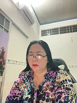 Snapshot of NDith chatting on March 7, 2025, 7:38 pm NDith online show from March 7, 2025, 7:38 pm