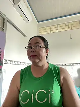 Snapshot of NDith chatting on March 13, 2025, 5:22 am NDith online show from March 13, 2025, 5:22 am