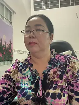 Snapshot of NDith chatting on March 17, 2025, 11:21 pm NDith online show from March 17, 2025, 11:21 pm