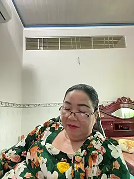 Snapshot of NDith chatting on March 21, 2025, 9:45 am NDith online show from March 21, 2025, 9:45 am