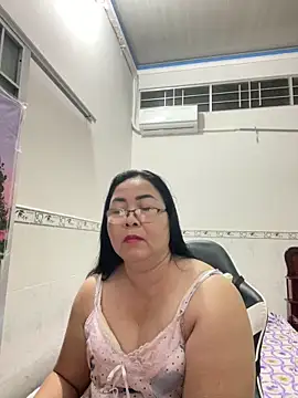 Snapshot of NDith chatting on September 27, 2025, 2:11 pm NDith online show from September 27, 2025, 2:11 pm