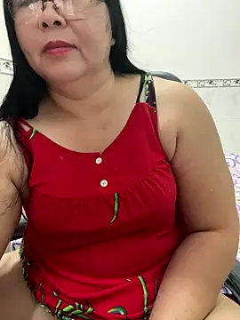 Snapshot of NDith chatting on September 29, 2025, 4:12 pm NDith online show from September 29, 2025, 4:12 pm