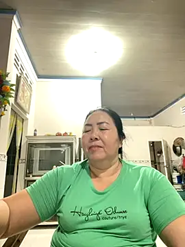 Snapshot of NDith chatting on October 22, 2025, 10:26 am NDith online show from October 22, 2025, 10:26 am