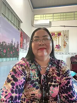 Snapshot of NDith chatting on February 19, 2026, 9:27 am NDith online show from February 19, 2026, 9:27 am