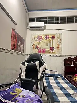 Snapshot of NDith chatting on February 28, 2026, 11:22 am NDith online show from February 28, 2026, 11:22 am