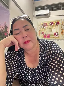 Snapshot of NDith chatting on March 5, 2026, 1:29 pm NDith online show from March 5, 2026, 1:29 pm