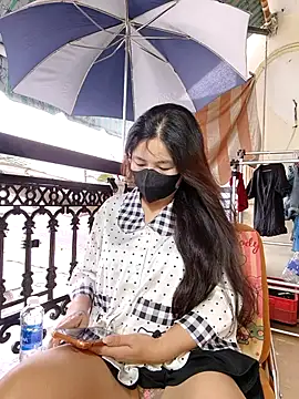 lyna bl online show from December 4, 2025, 1:26 am