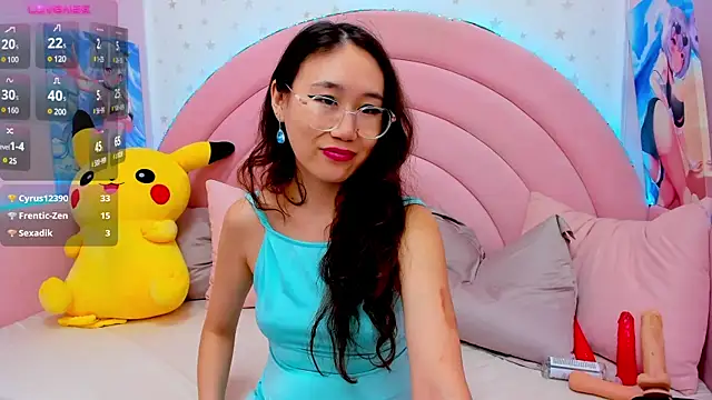 Nao  Chan  online show from December 12, 2024, 8:03 am