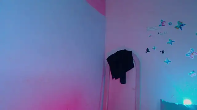 kitten sweet online show from February 16, 2025, 8:21 am