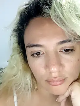 kitten sweet online show from September 27, 2025, 6:18 am