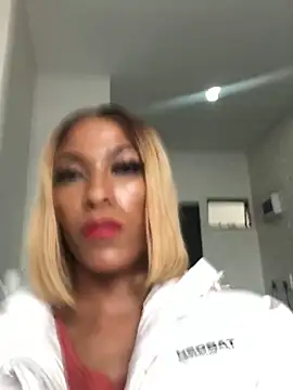 Snapshot of Kylie_Hairy_Bbc chatting on February 13, 2026, 7:15 am Kylie Hairy Bbc online show from February 13, 2026, 7:15 am