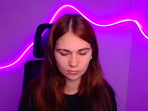 Loon Amore online show from October 6, 2025, 5:49 am