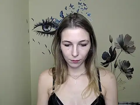 StrangerGi online show from December 2, 2024, 1:13 pm