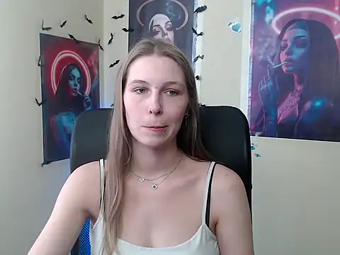 StrangerGi online show from May 11, 2026, 11:49 am