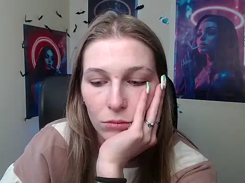StrangerGi online show from May 11, 2026, 4:04 pm