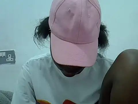 dirtyshowgirl online show from May 12, 2026, 8:28 pm