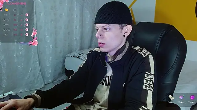 Matthew Boy  online show from January 20, 2025, 5:04 am