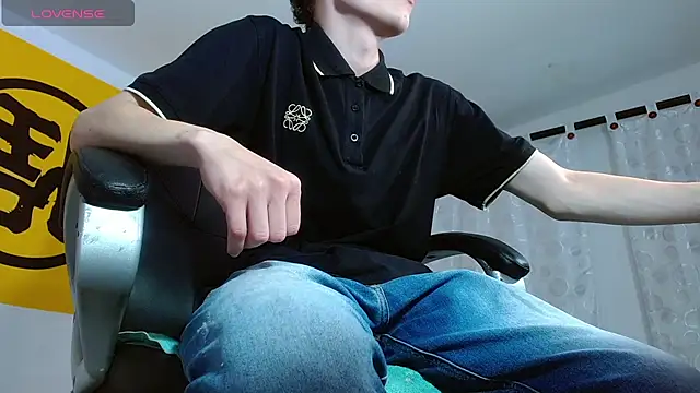 Matthew Boy  online show from February 23, 2025, 4:28 am