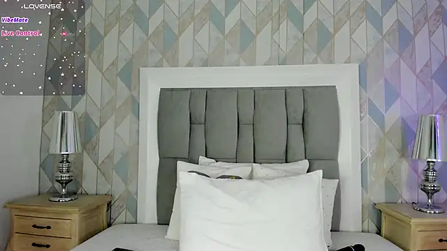 Snapshot of anais_cooper chatting on October 12, 2025, 11:42 am anais cooper online show from October 12, 2025, 11:42 am