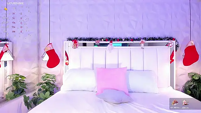 Snapshot of CailynBrowm chatting on December 19, 2024, 4:45 am CailynBrowm online show from December 19, 2024, 4:45 am
