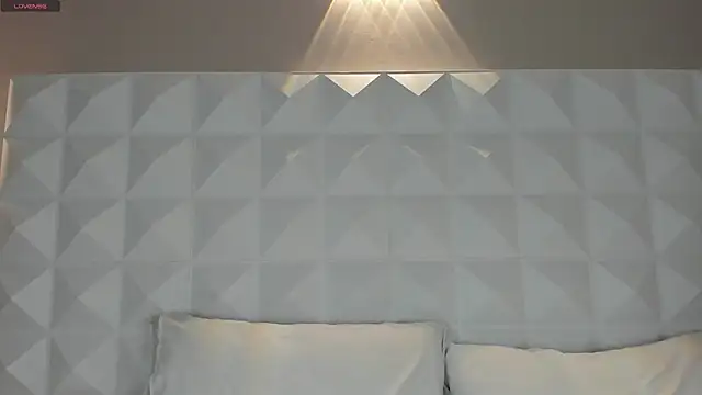 Snapshot of CailynBrowm chatting on February 23, 2025, 4:28 am CailynBrowm online show from February 23, 2025, 4:28 am