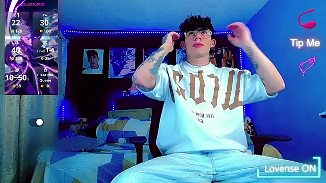 thiagomurphyy online show from November 23, 2025, 2:22 am