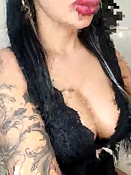 Snapshot of black_Pantherr69 chatting on September 26, 2025, 5:44 am black Pantherr69 online show from September 26, 2025, 5:44 am