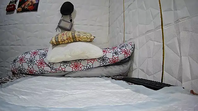 Snapshot of Mendoza_Amaranata chatting on October 10, 2025, 6:01 am Mendoza Amaranata online show from October 10, 2025, 6:01 am