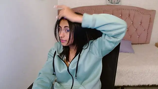 Snapshot of shaneelle chatting on January 30, 2025, 9:15 am shaneelle online show from January 30, 2025, 9:15 am