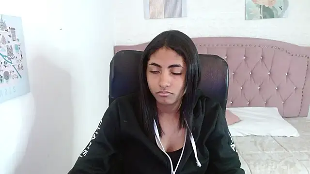 Snapshot of shaneelle chatting on October 11, 2025, 3:06 am shaneelle online show from October 11, 2025, 3:06 am