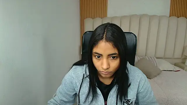 shaneelle online show from March 7, 2026, 3:03 am