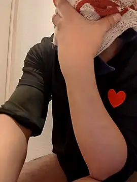 Snapshot of RYOTA8888888888 chatting on December 5, 2024, 2:53 am RYOTA8888888888 online show from December 5, 2024, 2:53 am