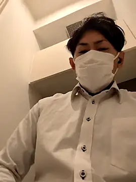 Snapshot of RYOTA8888888888 chatting on March 7, 2025, 5:51 am RYOTA8888888888 online show from March 7, 2025, 5:51 am