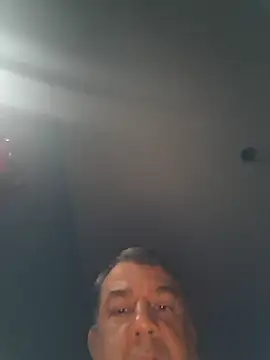 Carlossantos07 online show from April 18, 2026, 10:30 am