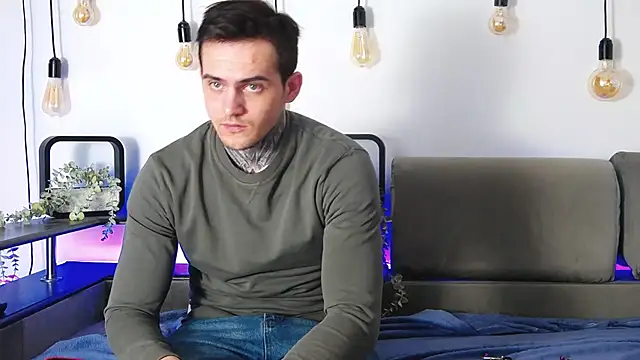 CarterCole online show from January 18, 2025, 4:42 pm