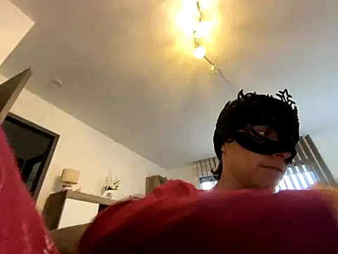 Snapshot of Marilou1983 chatting on October 22, 2025, 8:36 am Marilou1983 online show from October 22, 2025, 8:36 am