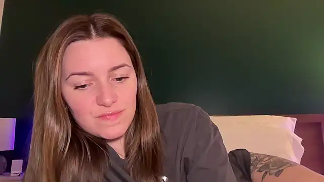urwetdreamDDD online show from January 22, 2025, 2:48 am