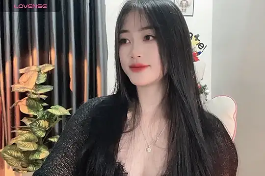 Snapshot of _Aimy_ chatting on December 19, 2024, 4:02 pm Aimy online show from December 19, 2024, 4:02 pm