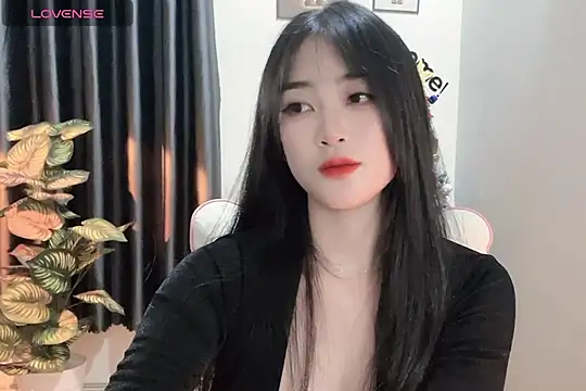 Snapshot of _Aimy_ chatting on December 21, 2024, 6:55 pm Aimy online show from December 21, 2024, 6:55 pm